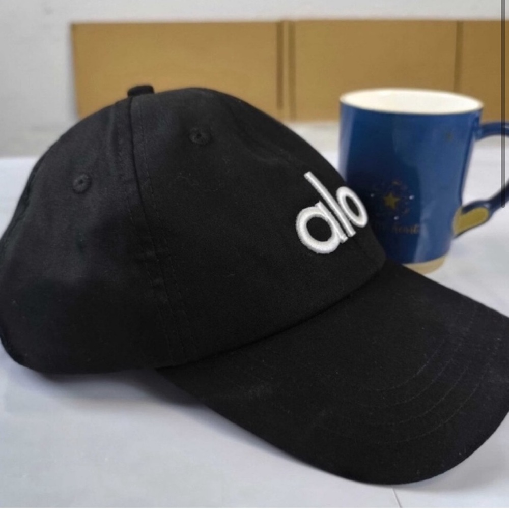 Alo yoga off duty cap black